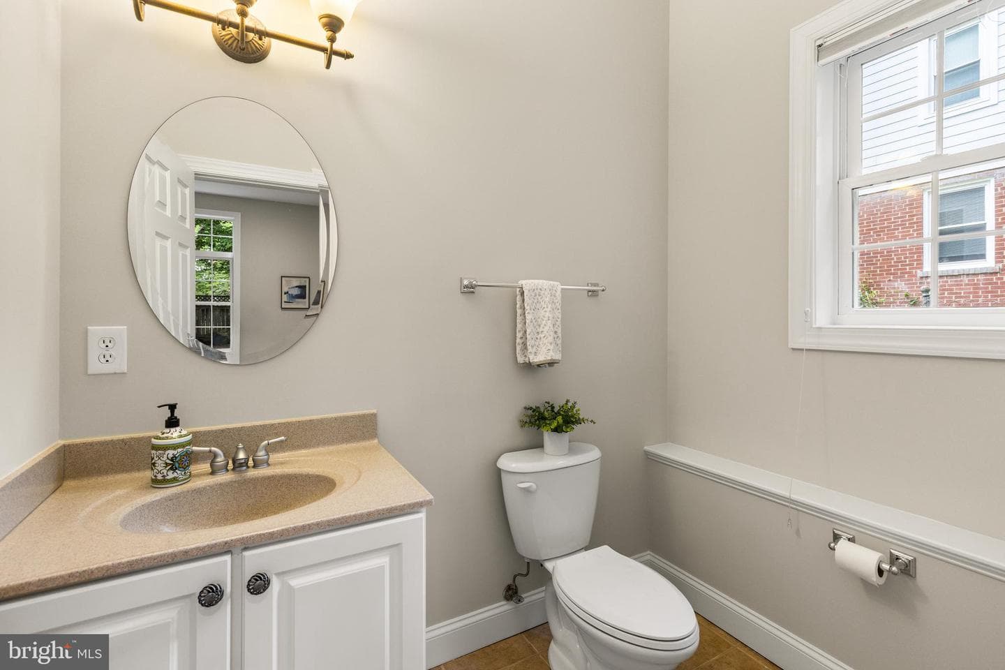 127 S Highland Street photo 42