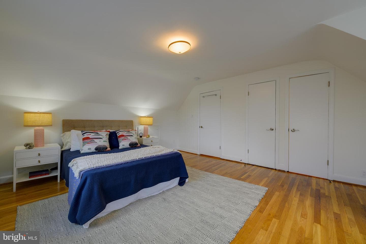 2625 S Hayes Street photo 29