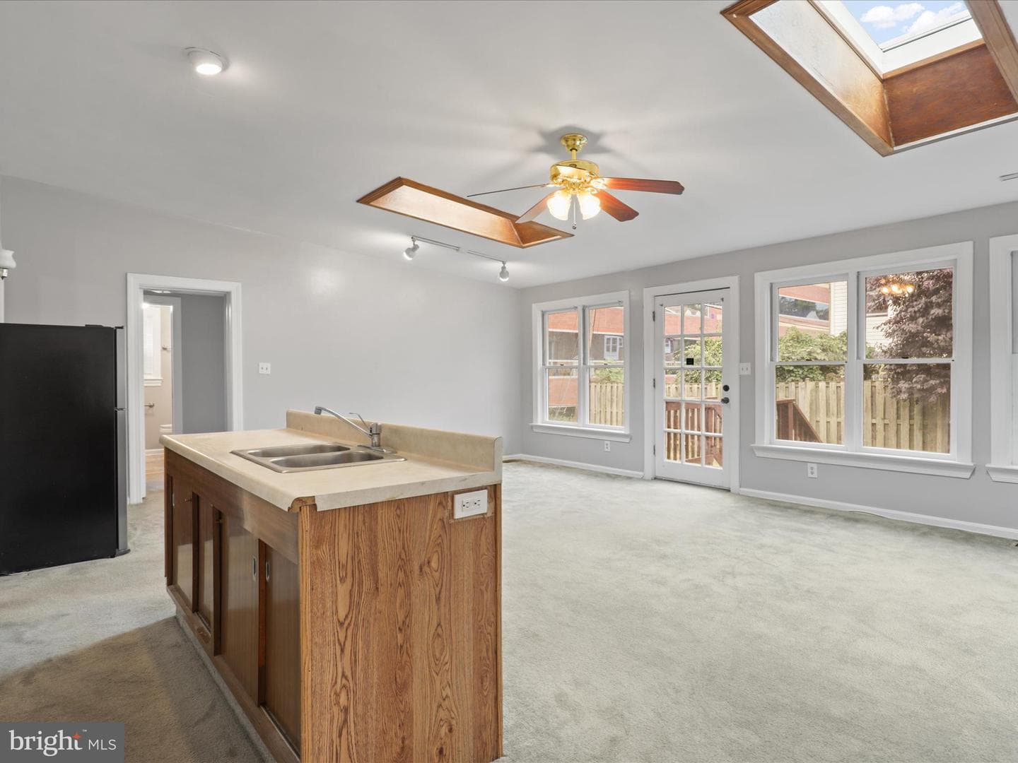 2400 Arlington Boulevard photo 12
