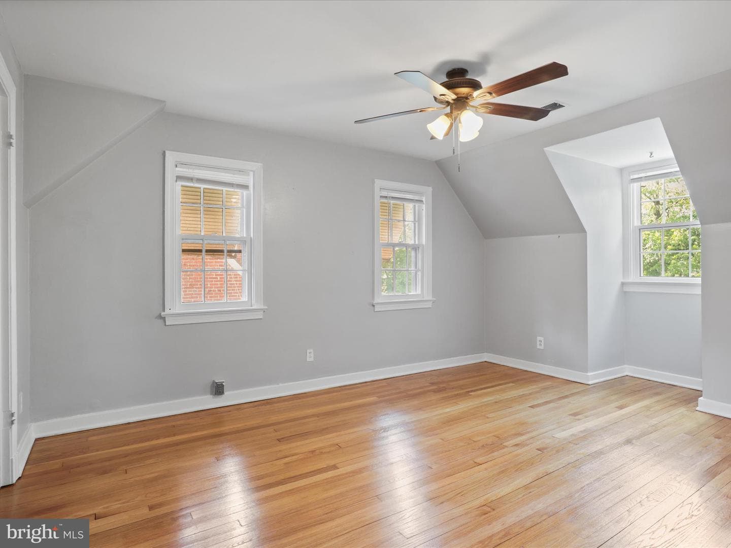 2400 Arlington Boulevard photo 23