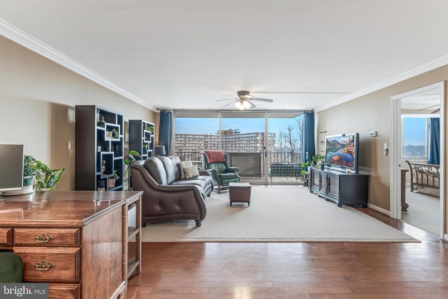1515 S Arlington Ridge Road #504 photo 19