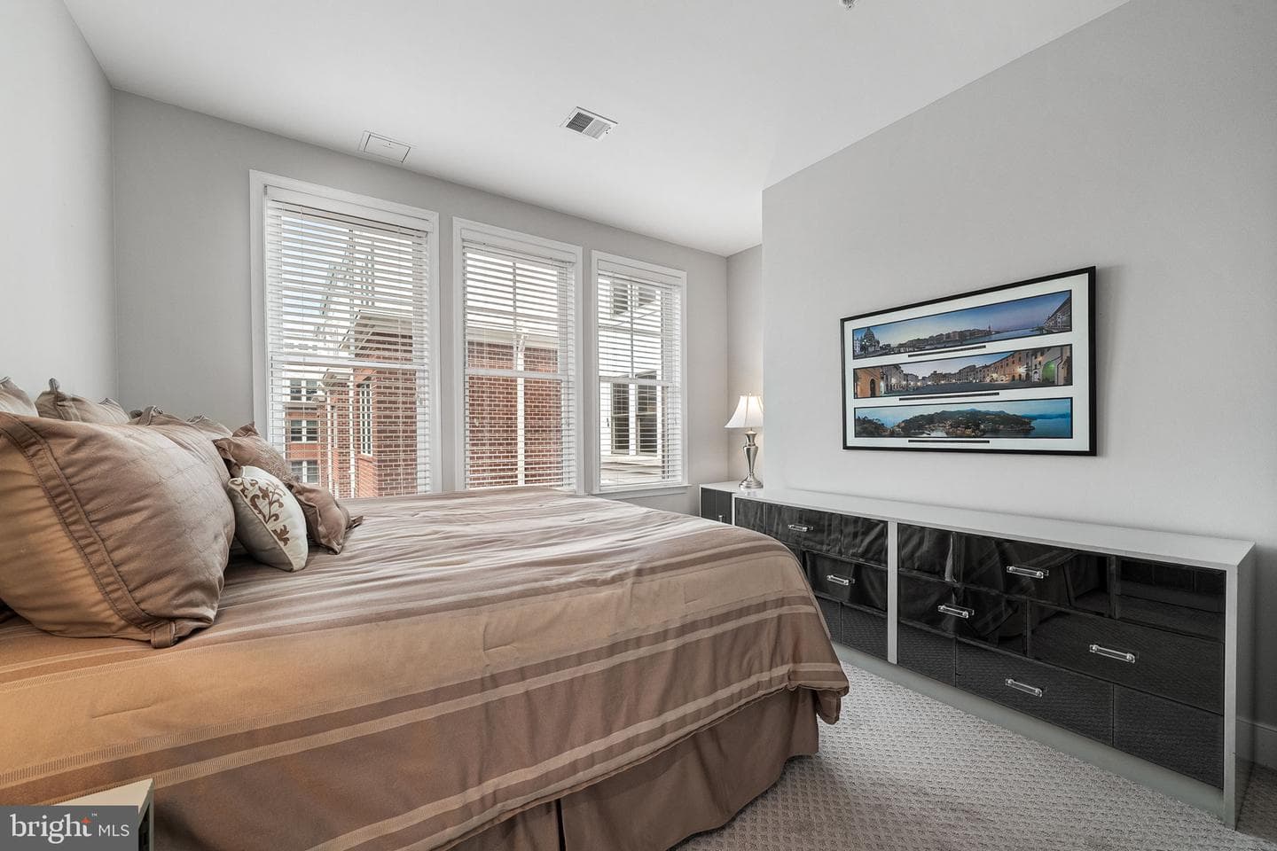1418 N Rhodes Street #b420 photo 41