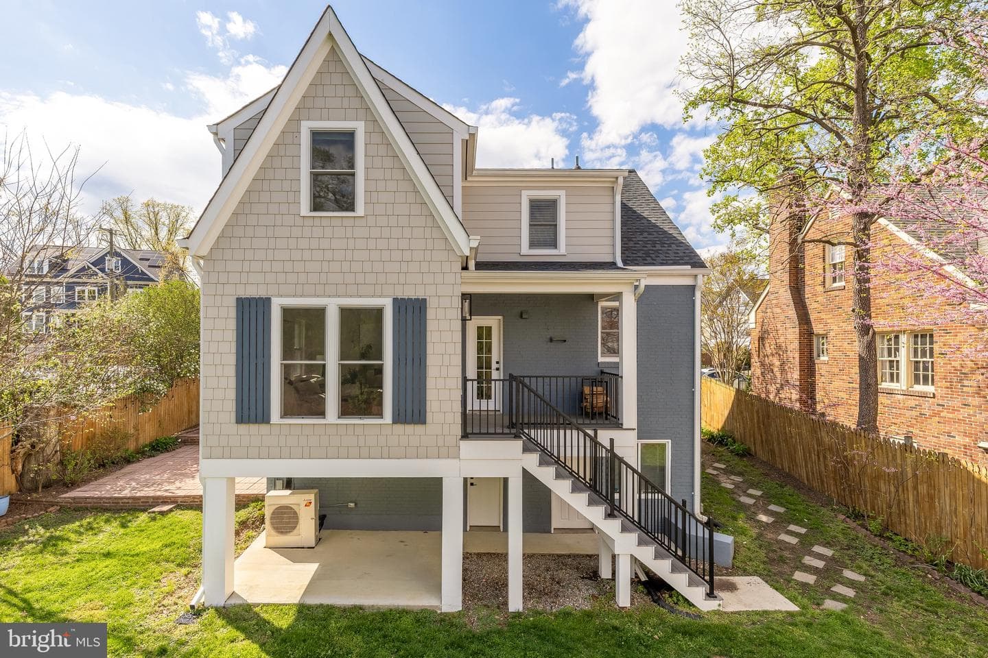 1621 N Quincy Street photo 24