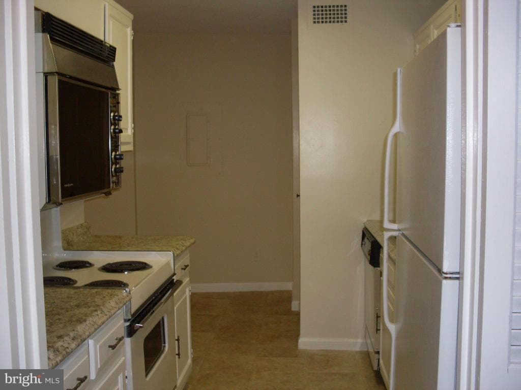 5300 Columbia Pike #603 photo 6