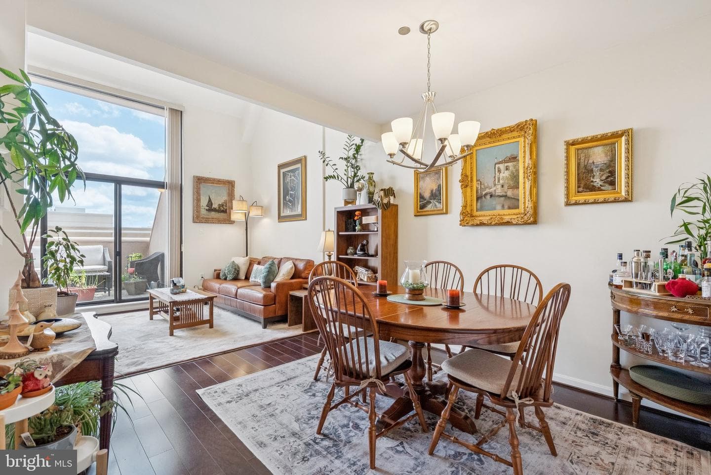 1301 N Courthouse Road N #1810 photo 5