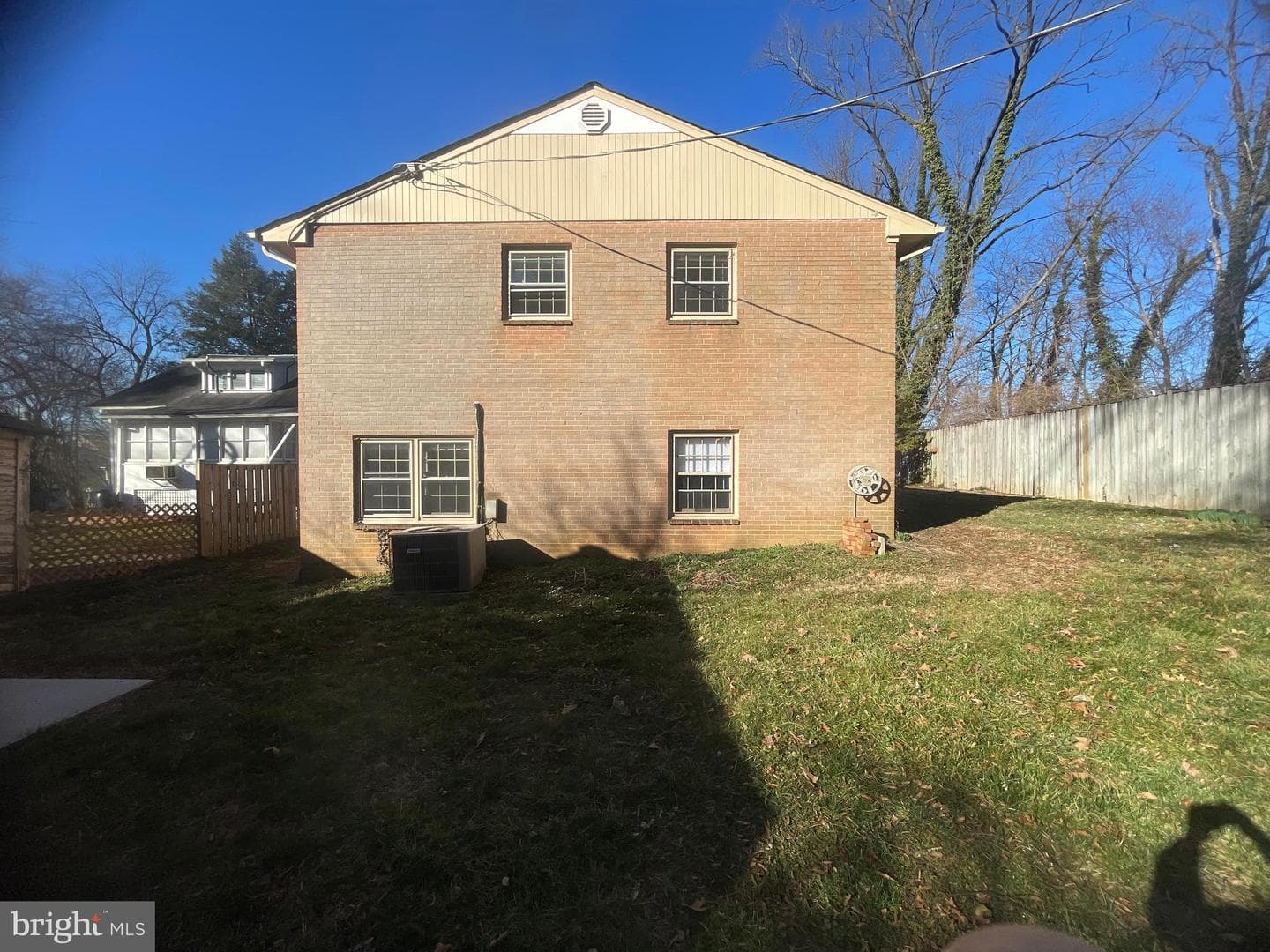 913 N Harrison Street photo 39