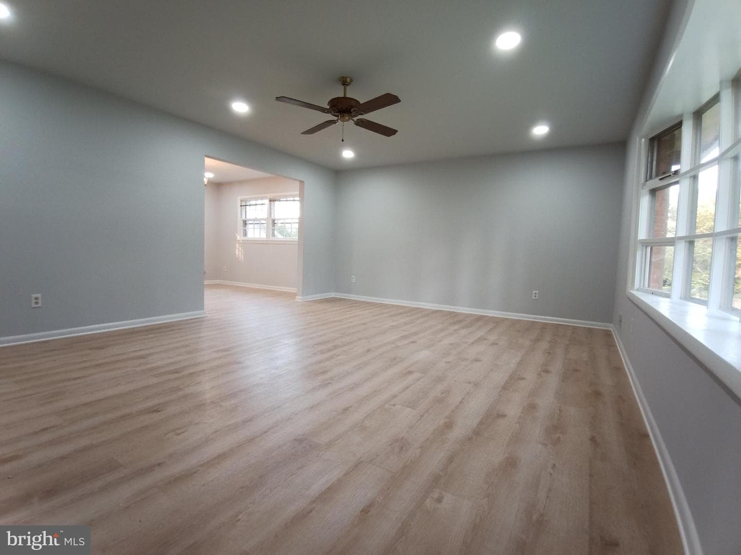 913 N Harrison Street photo 9