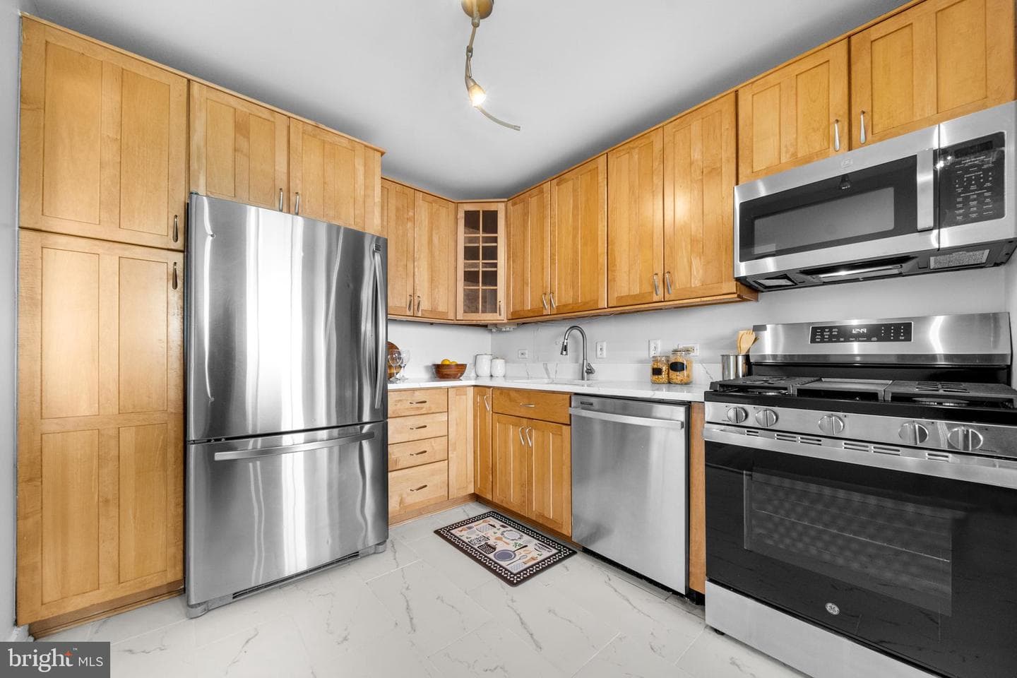 4501 Arlington Boulevard #806 photo 3