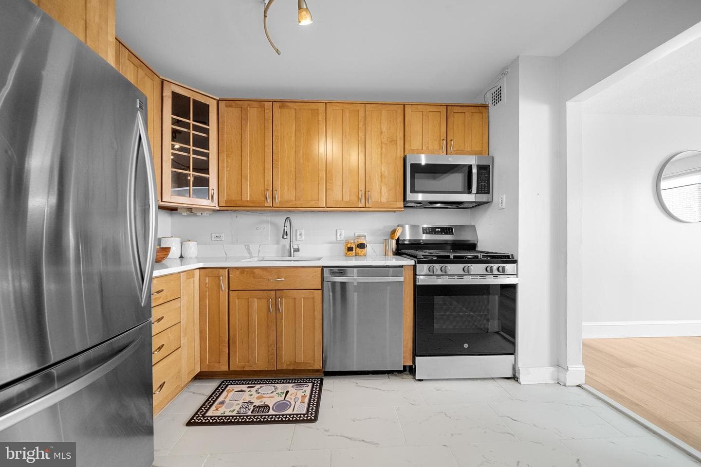 4501 Arlington Boulevard #806 photo 5