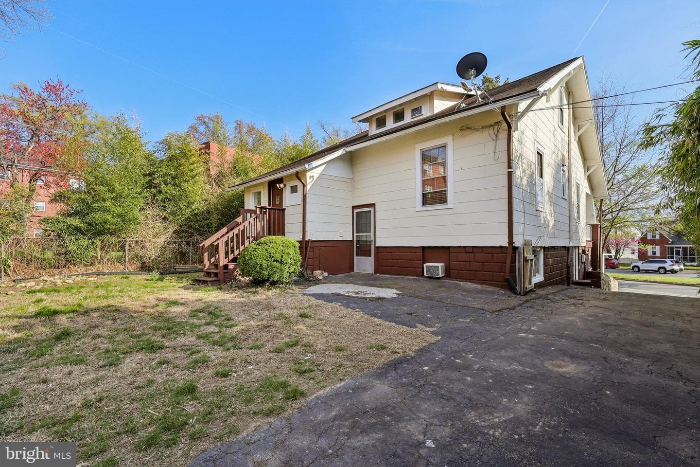 2417 Washington Blvd photo 30