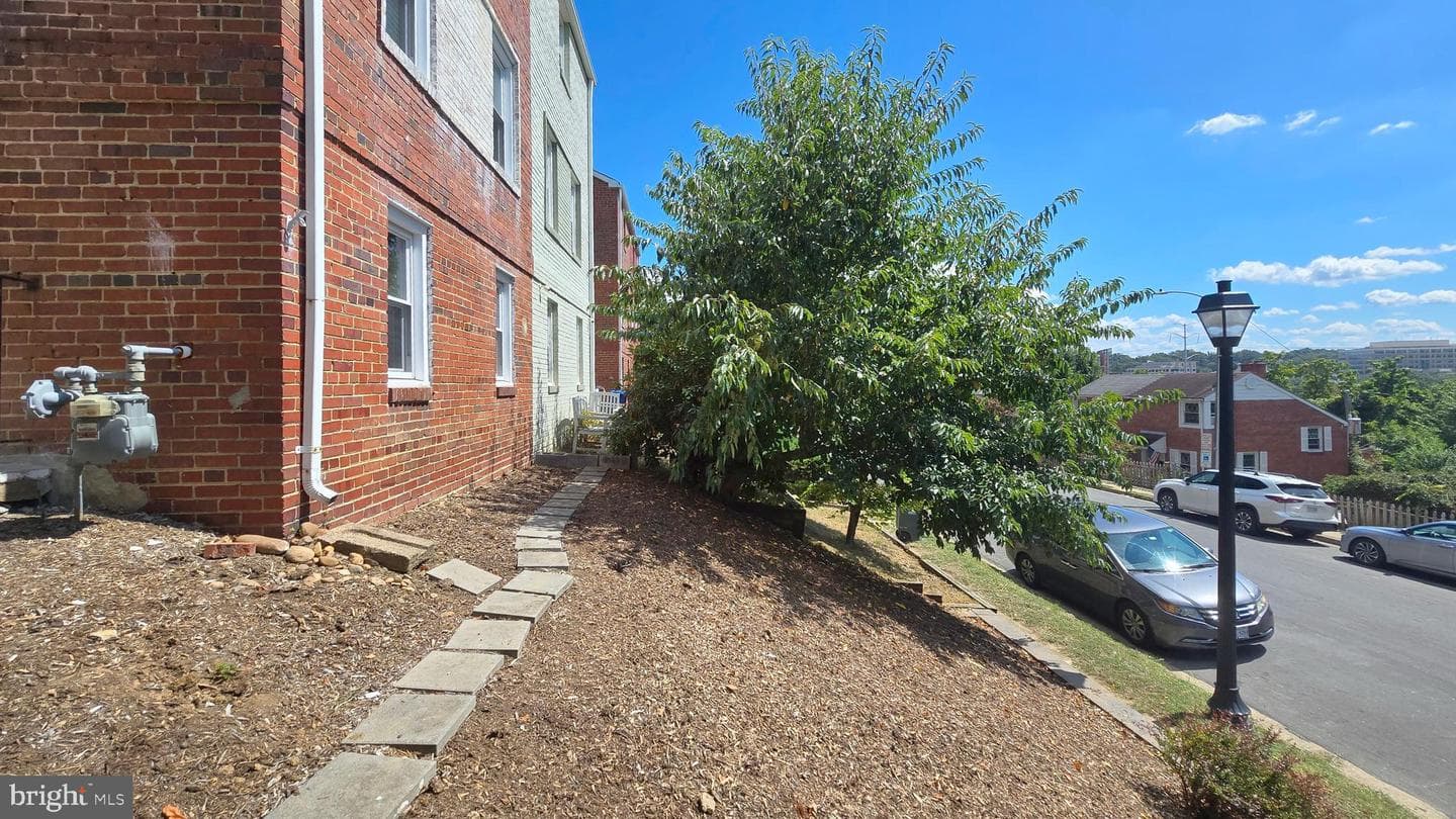 3723 Kemper Road photo 17