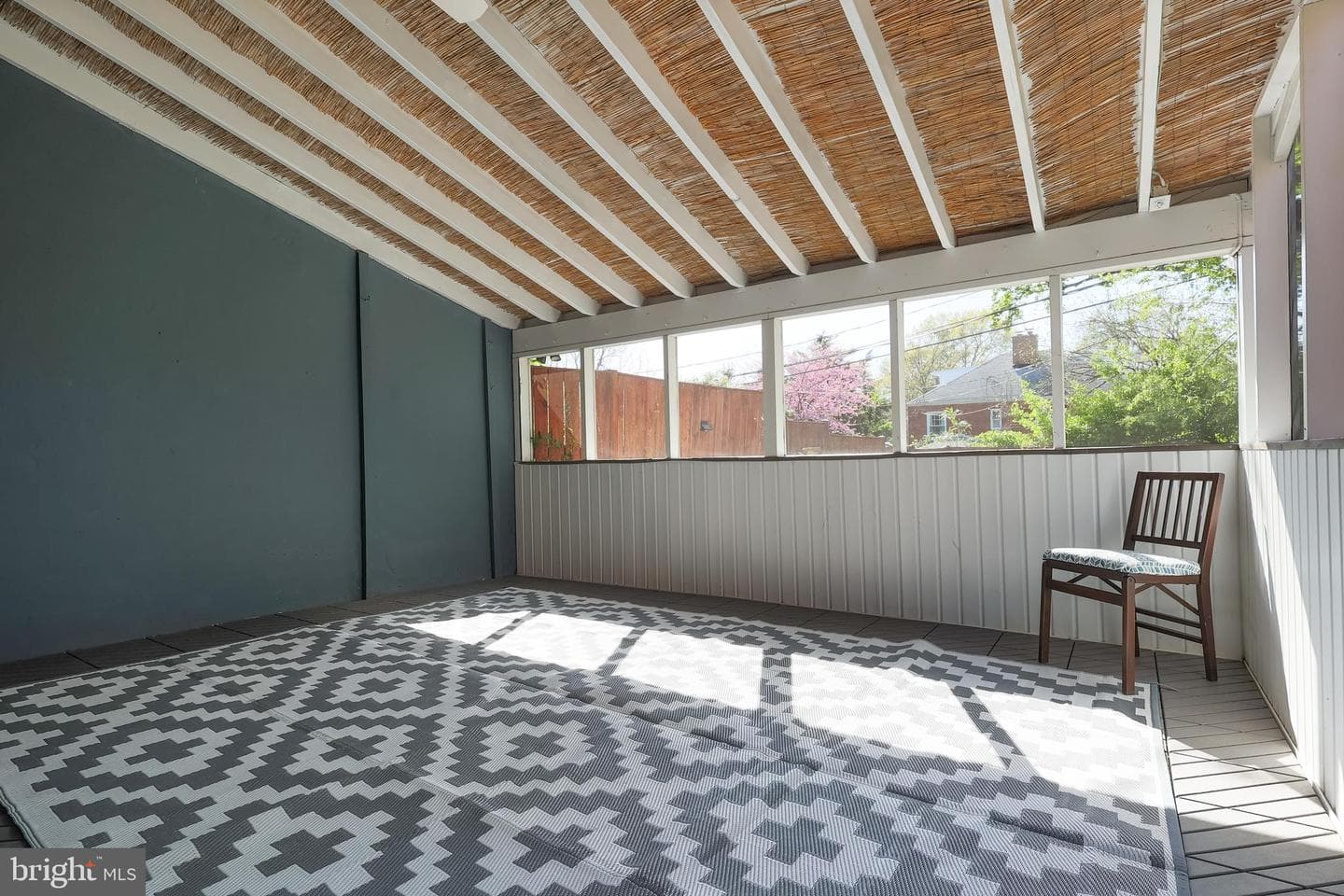 304 S Veitch Street photo 24
