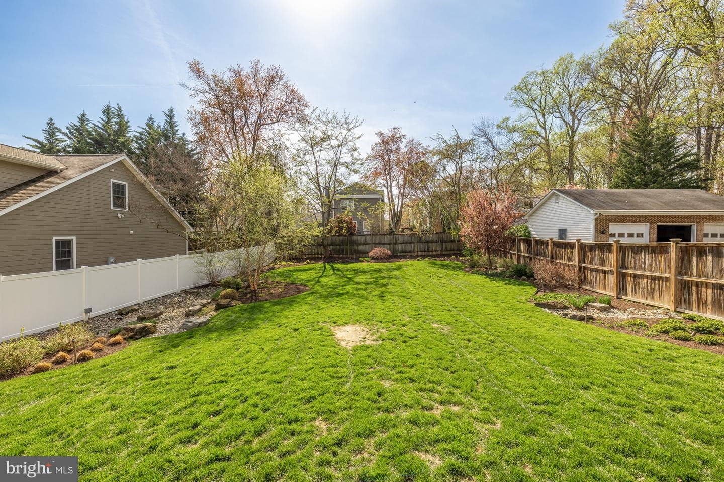 1022 N Edison Street photo 31