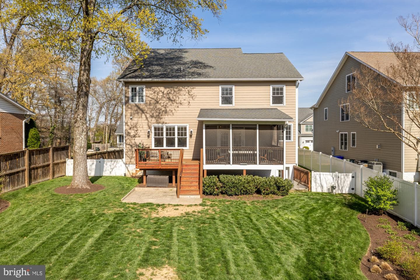 1022 N Edison Street photo 34