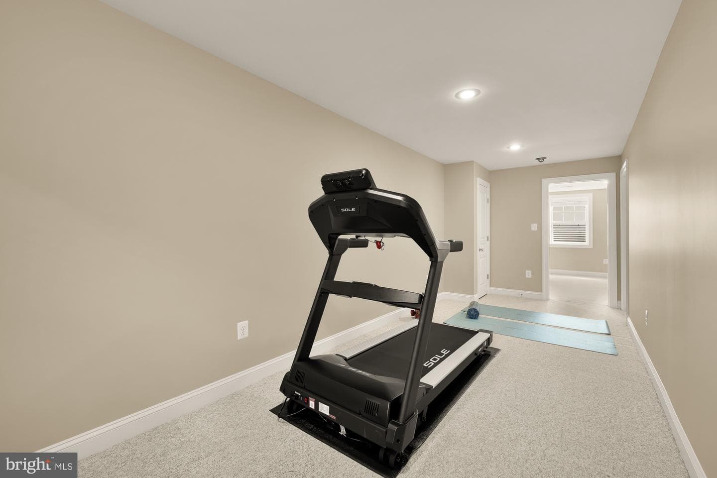1022 N Edison Street photo 62