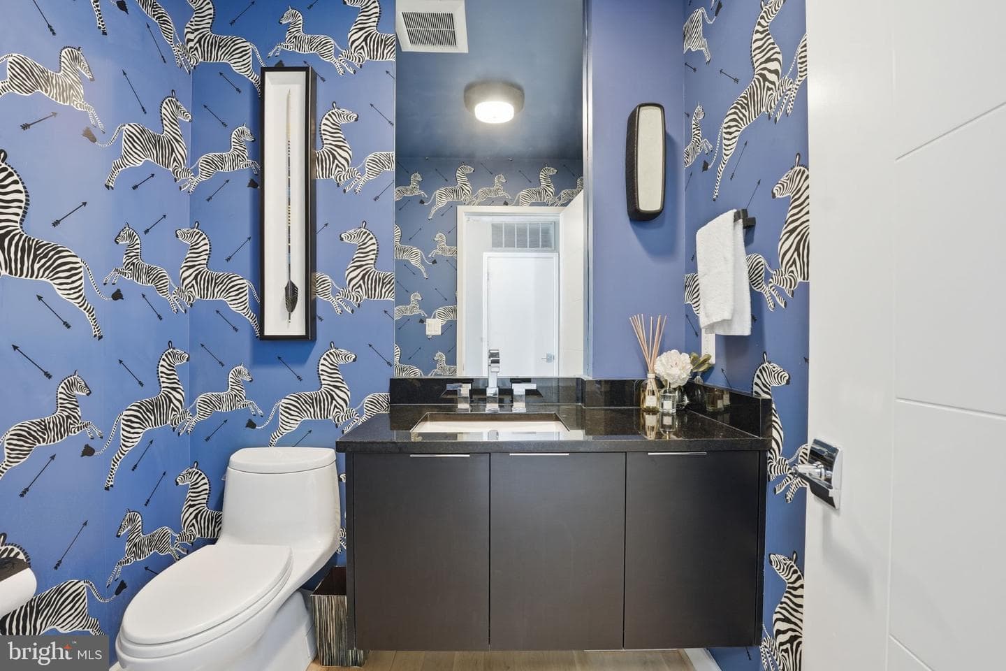 1404 N Herndon Street photo 19