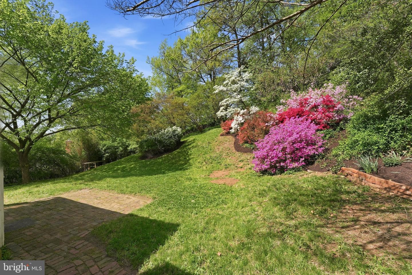 3004 S Hill Street photo 44