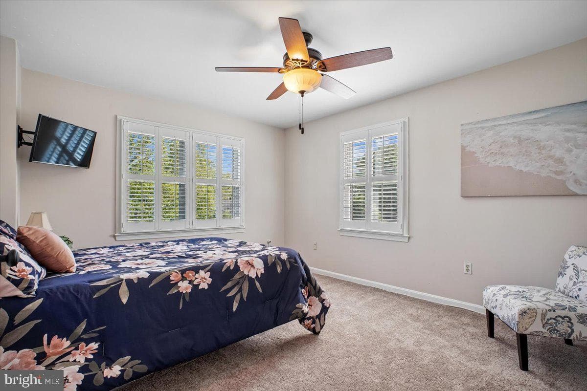 5725 6th Street N photo 21