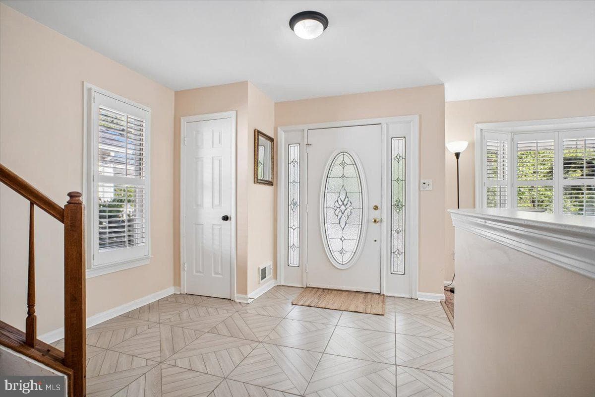 5725 6th Street N photo 8