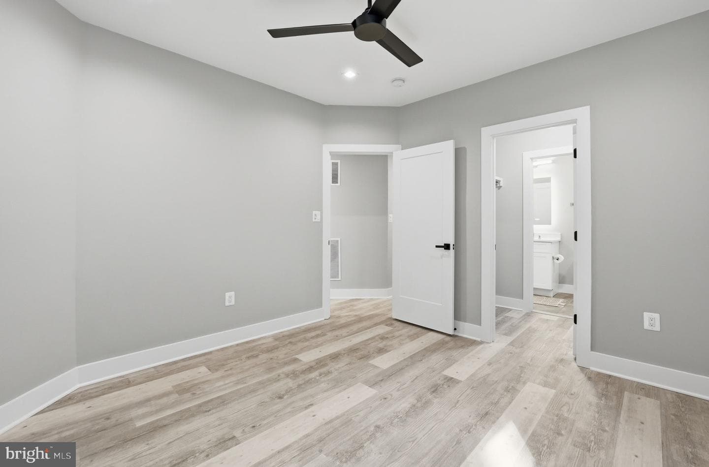 2211 Military Road photo 87