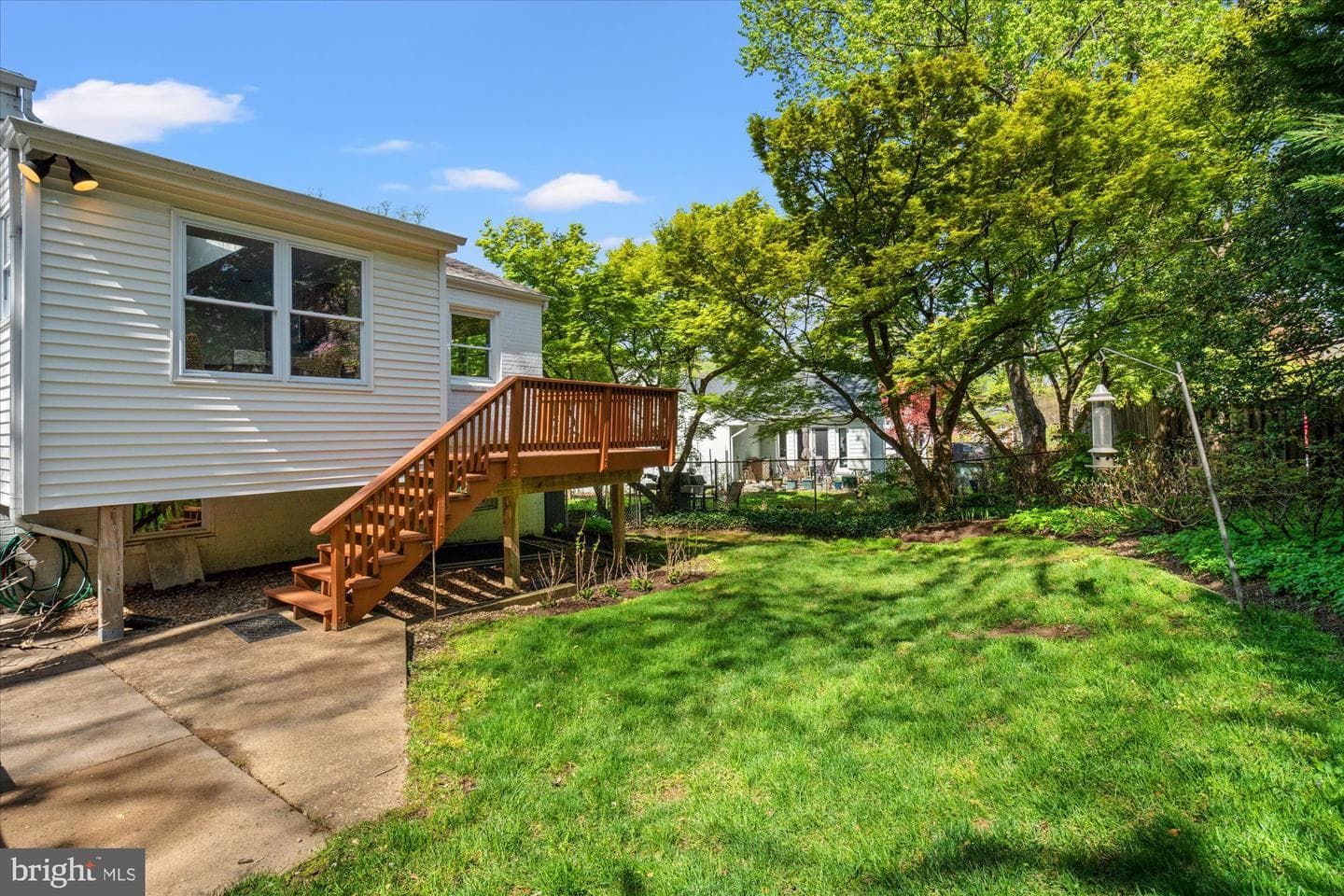 3907 N Woodstock Street photo 49