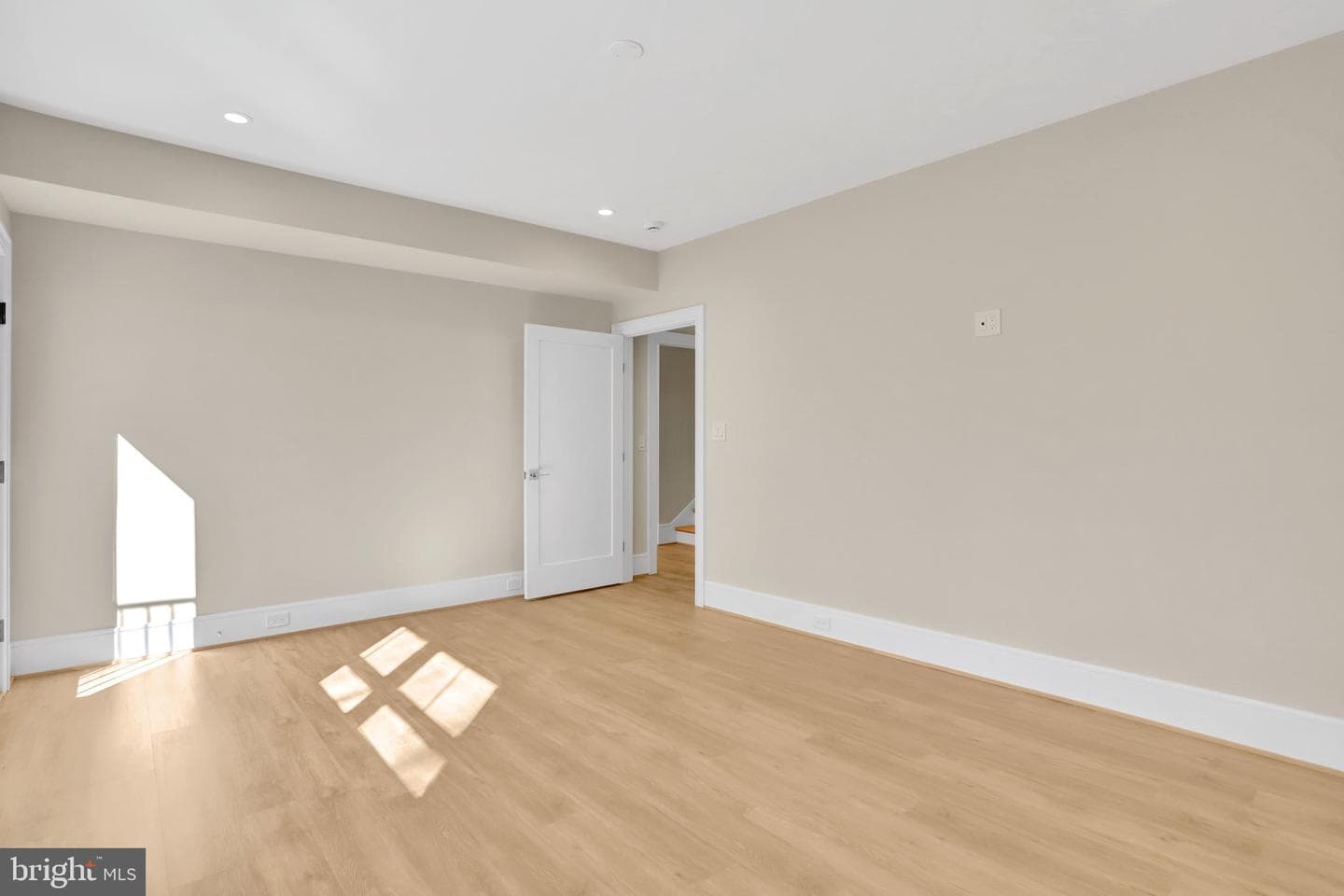 501 N Jefferson Street photo 63
