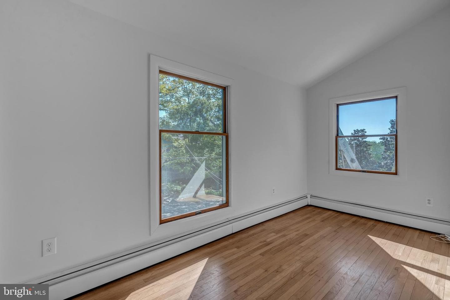 422 N Edgewood Street photo 30