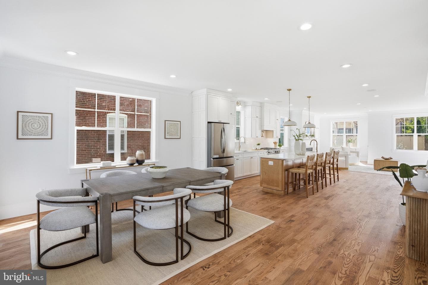 1310 S Poe Street photo 5