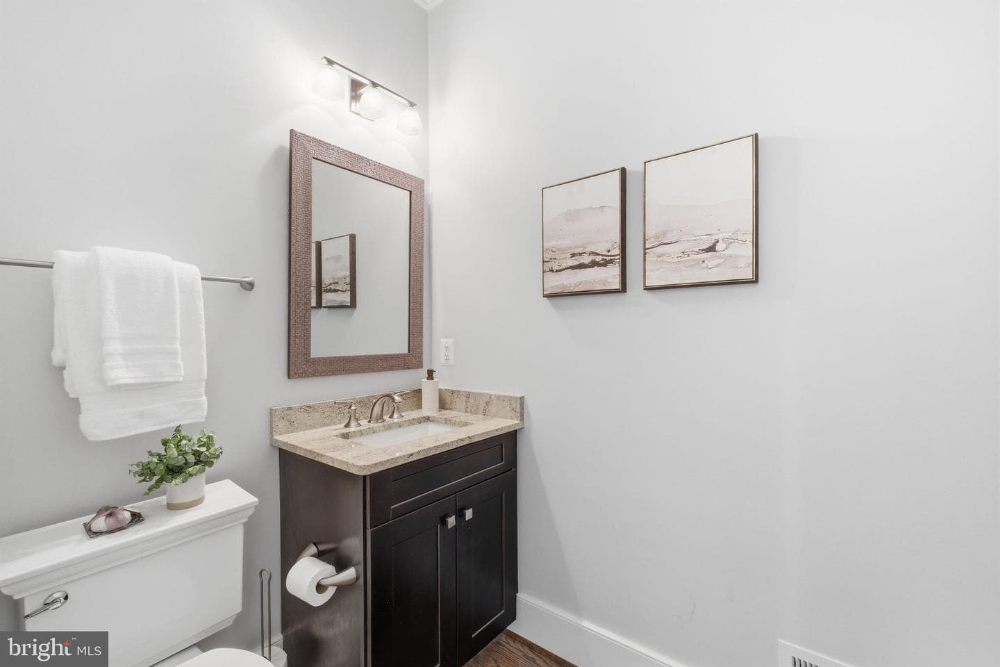 2907 N Kensington Street photo 28