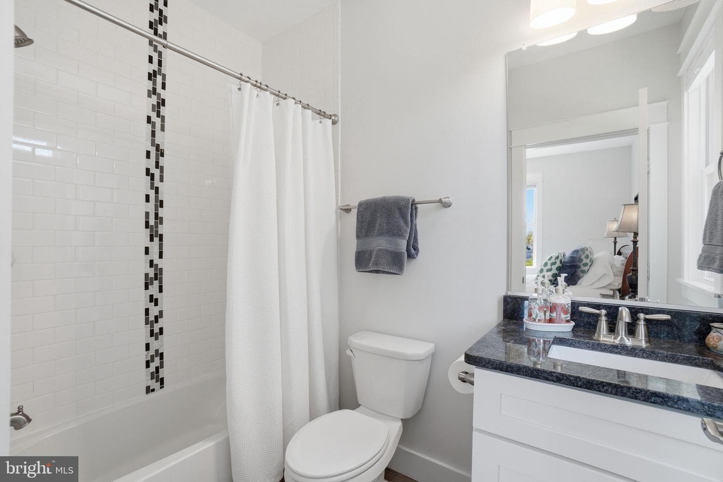 401 N Edgewood Street photo 24
