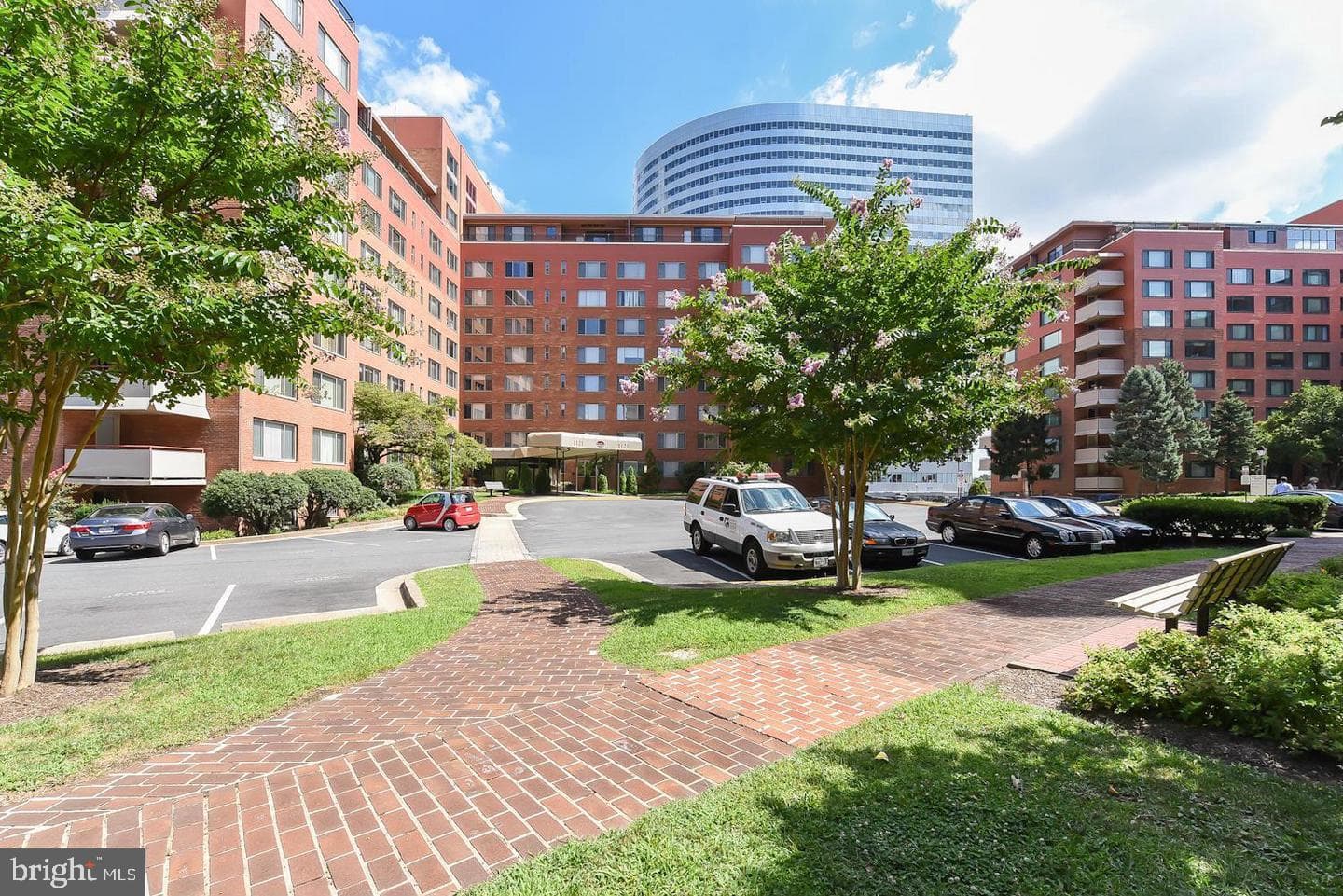 1121 Arlington Boulevard #1004 photo 44