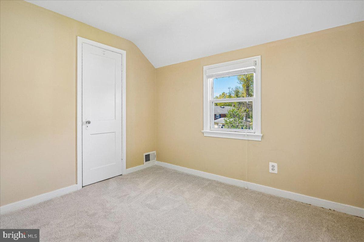5856 14th Street N photo 22
