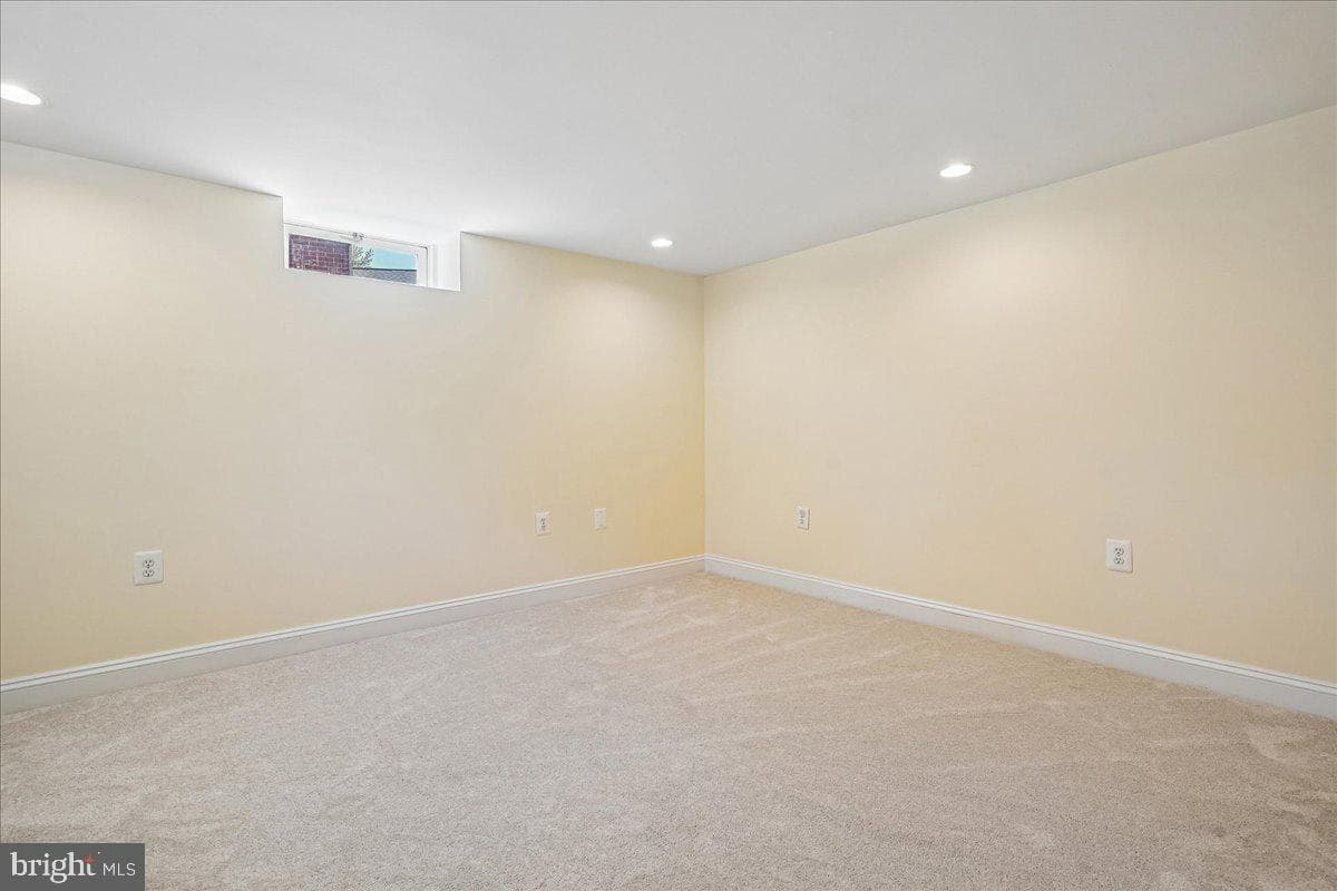5856 14th Street N photo 32