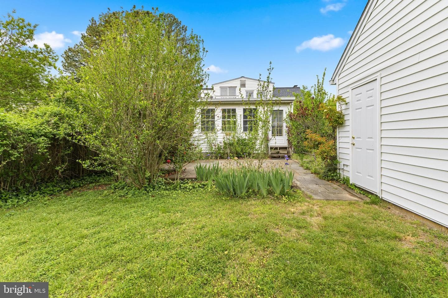 629 S Adams Street photo 39