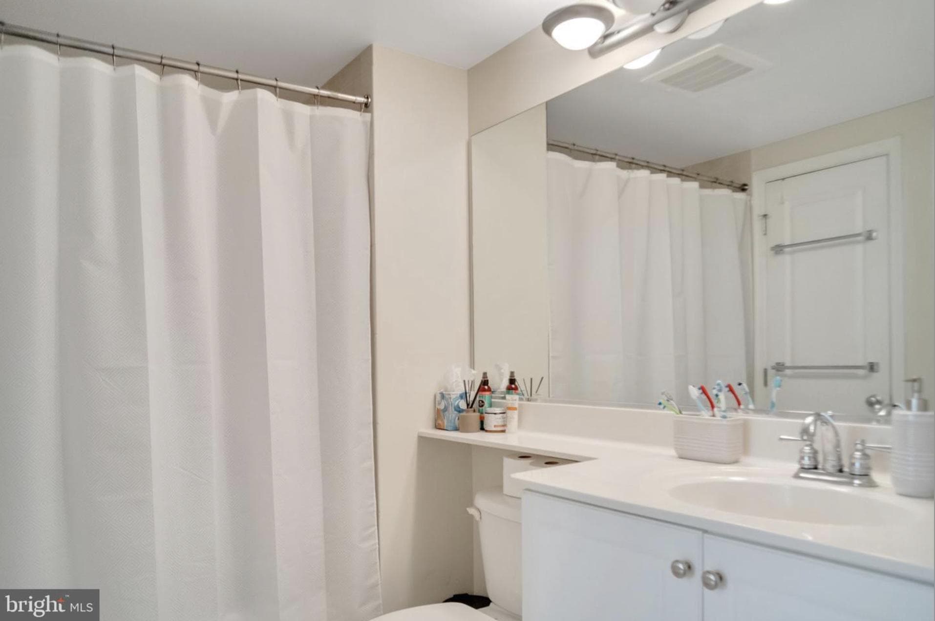 851 N Glebe Road #402 photo 10