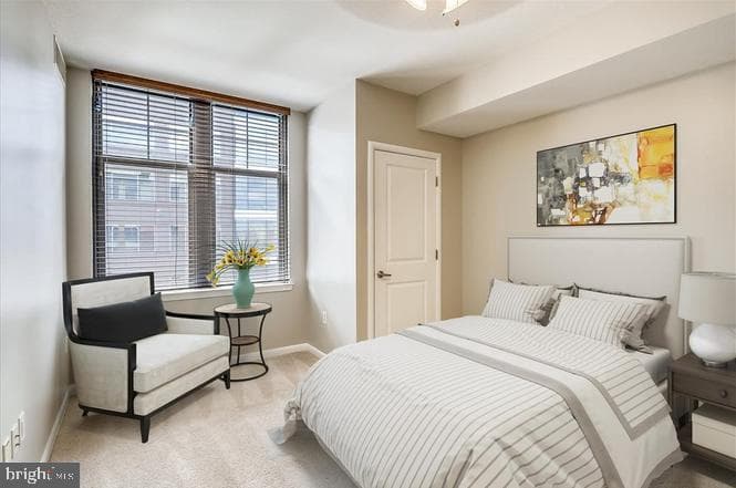 1021 N Garfield Street #804 photo 13