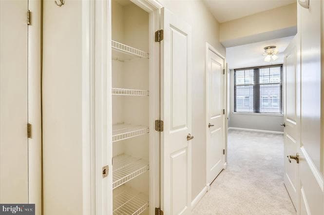 1021 N Garfield Street #804 photo 19