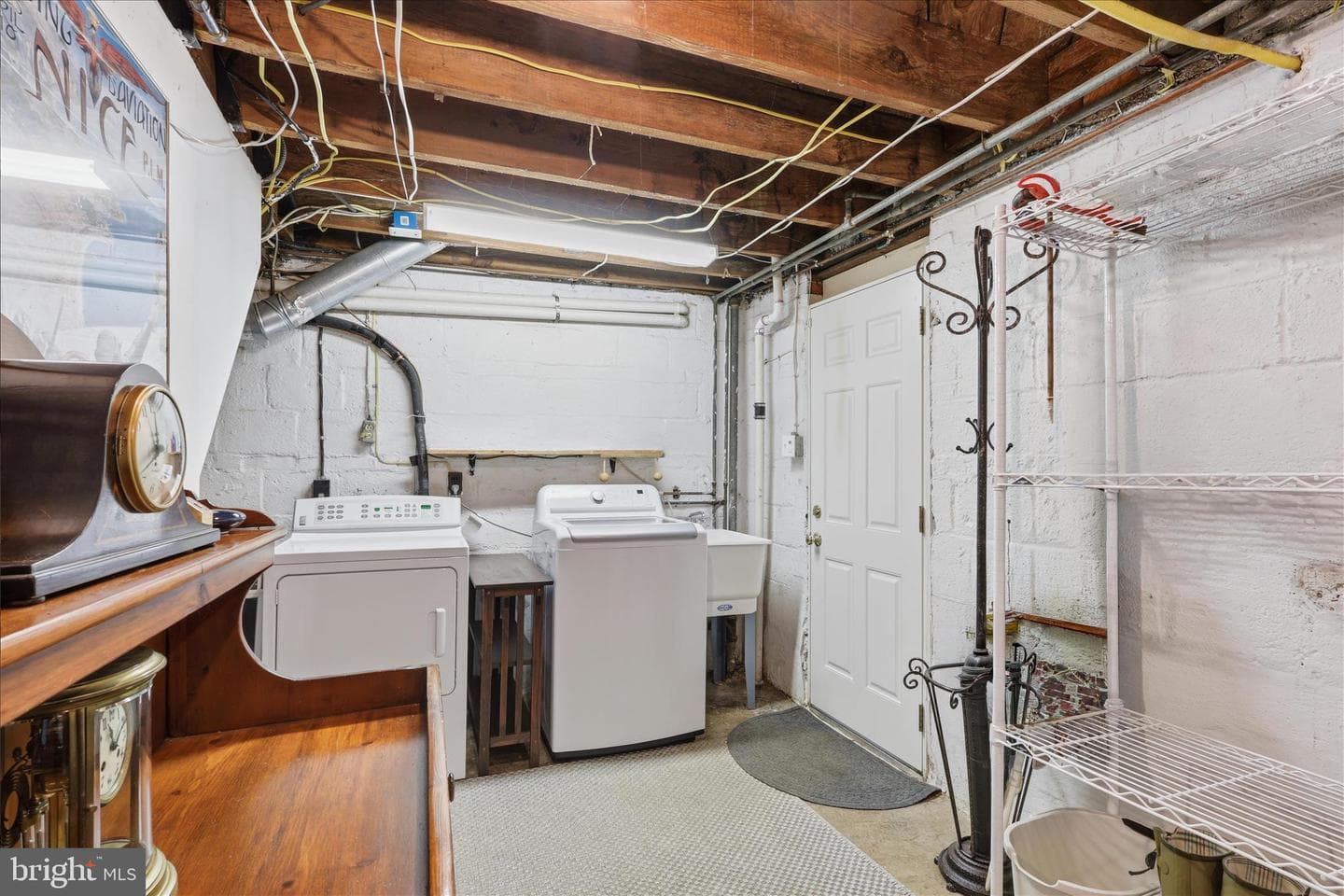 1616 N Taylor Street photo 30
