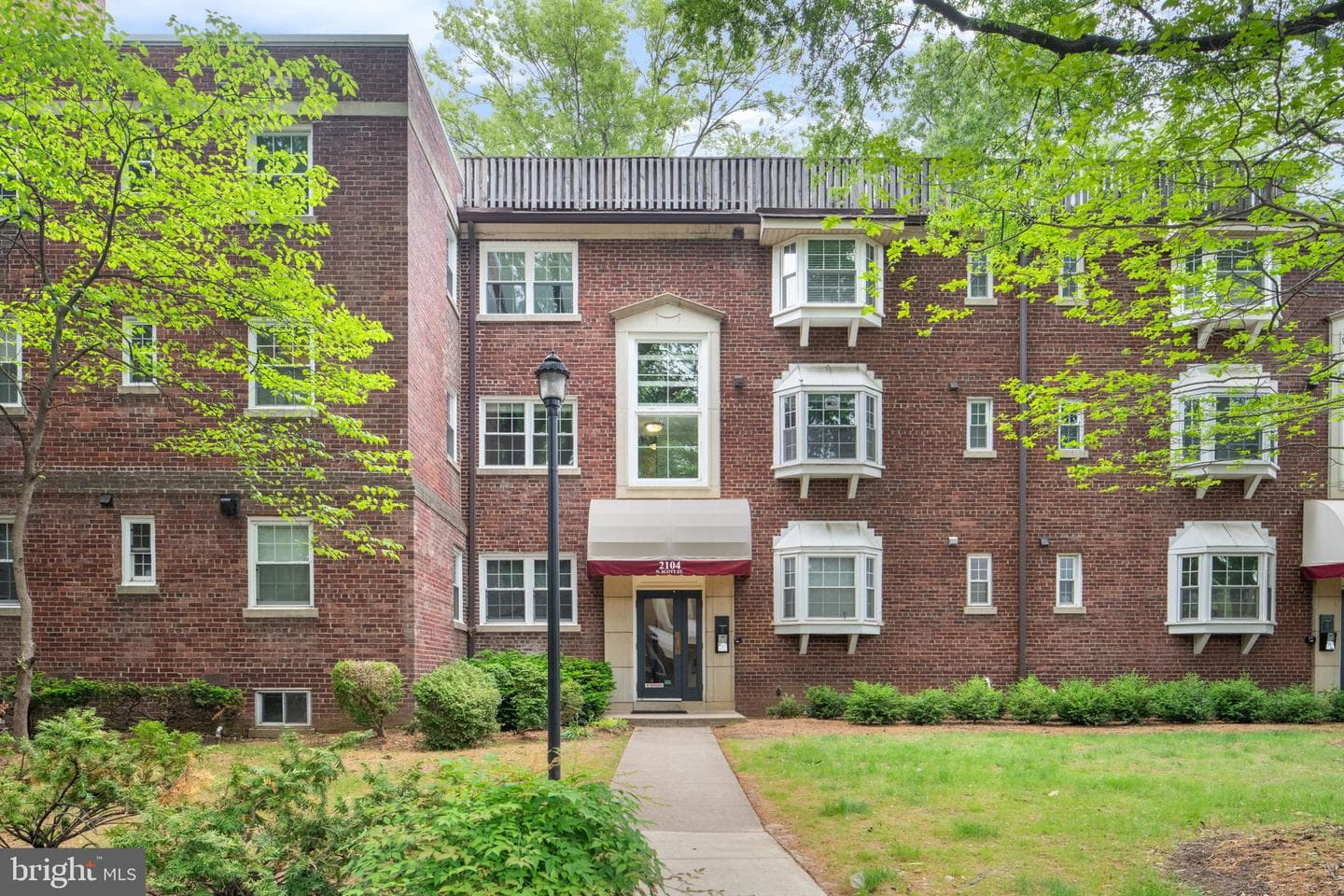 2104 N Scott Street #35