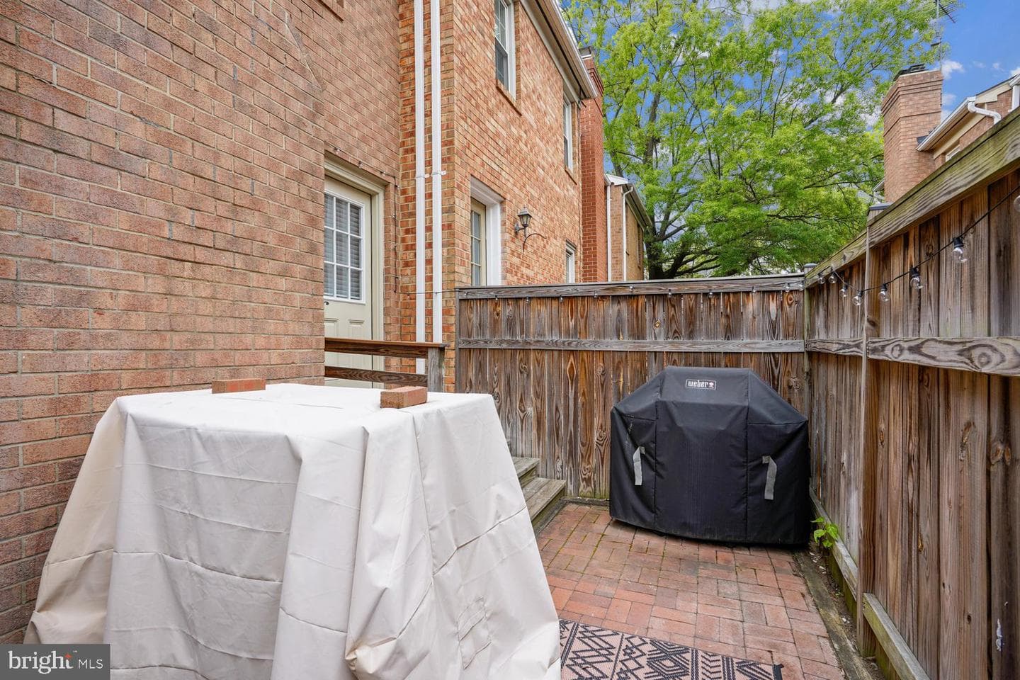 1179 N Vernon Street photo 31