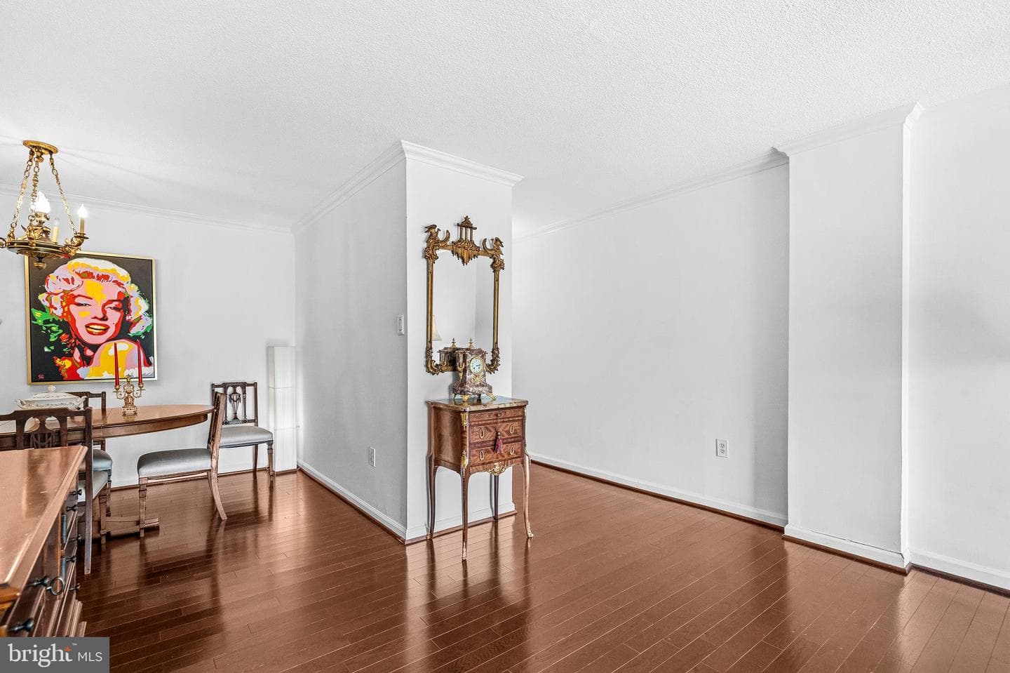 1300 Army Navy Drive #608 photo 4