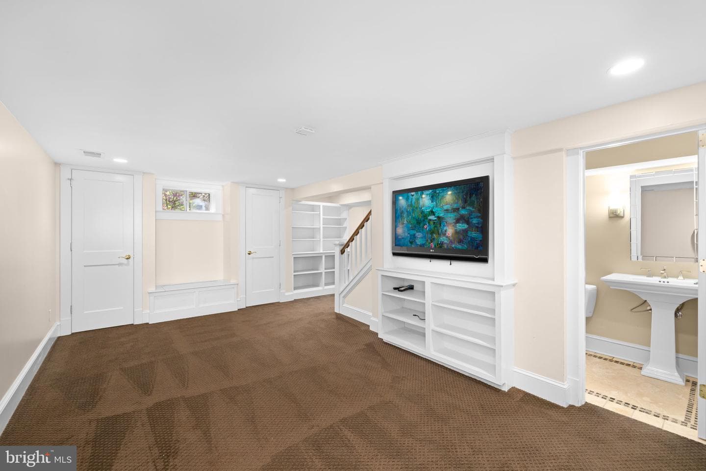1105 N Powhatan Street photo 33
