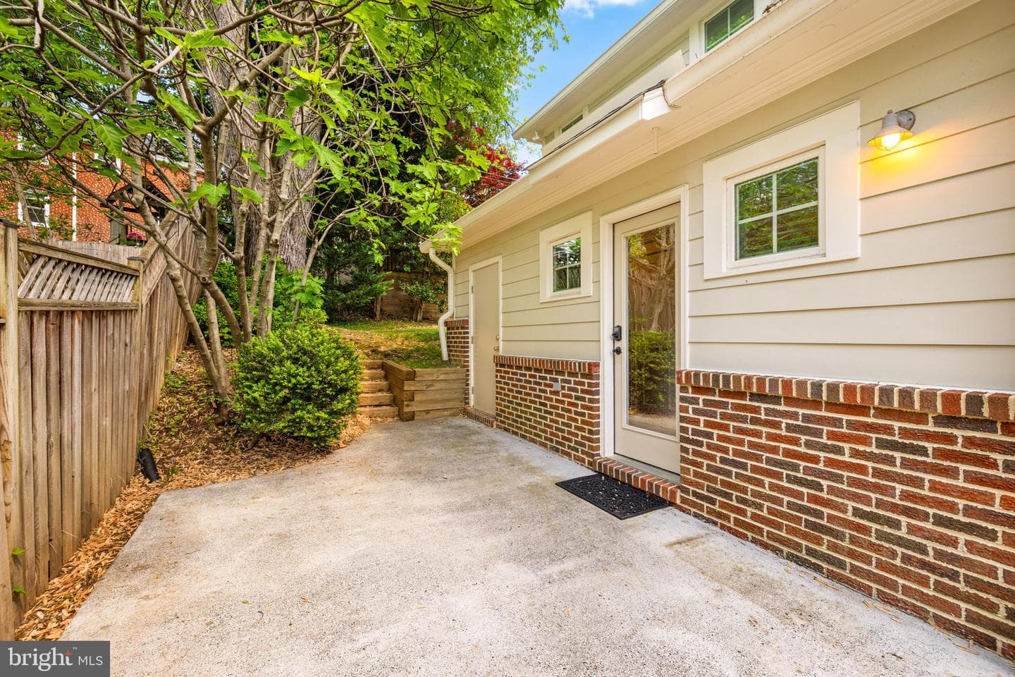 1105 N Powhatan Street photo 38