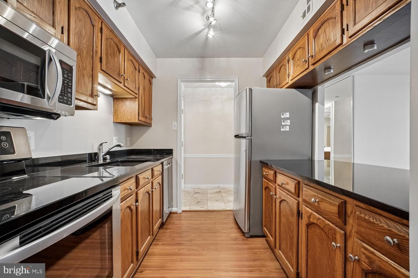 1301 N Courthouse Road #1612 photo 19