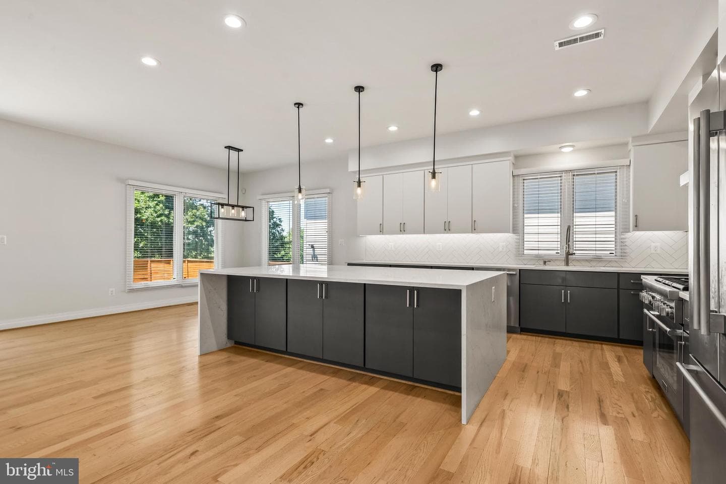 924 28th Street S photo 12