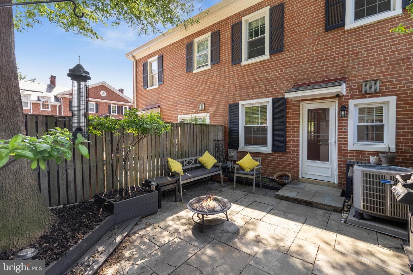 3607 S Taylor Street photo 16