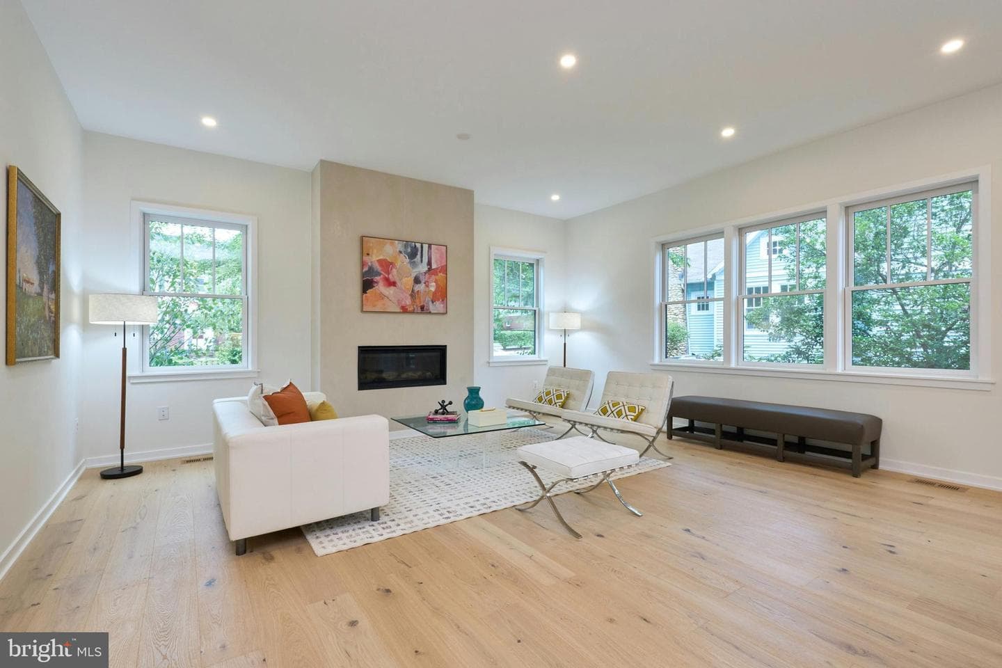 409 Jackson Street N photo 7