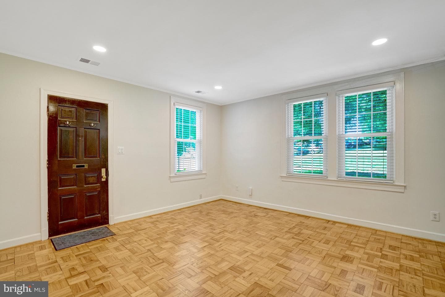 1303 S Barton Street #211 photo 7