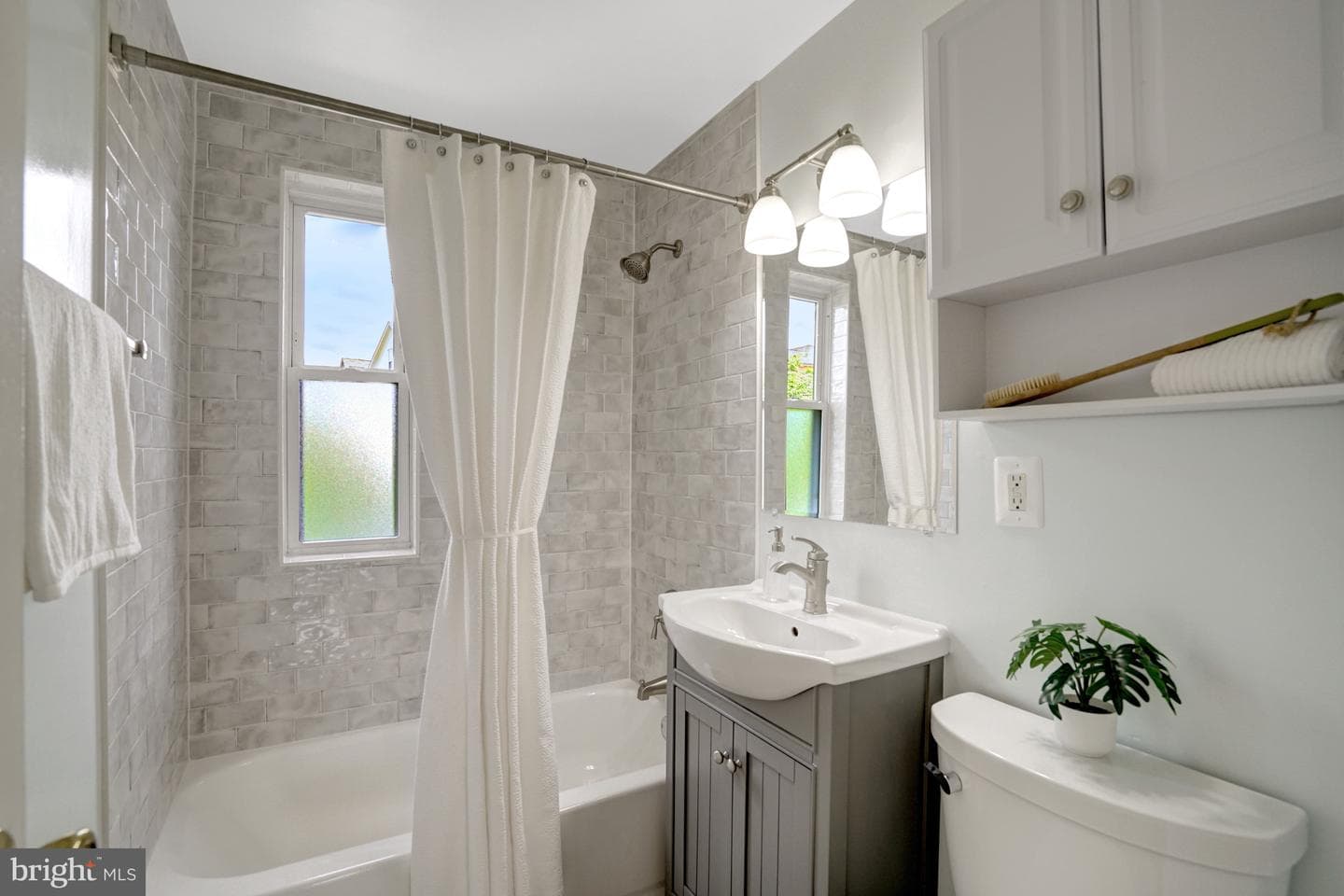 4352 N Pershing Dr # 43522 photo 21