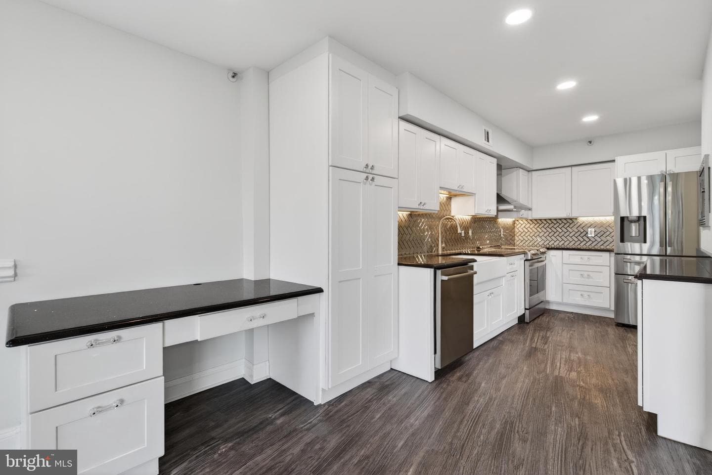 1300 Crystal Drive #1107s photo 16